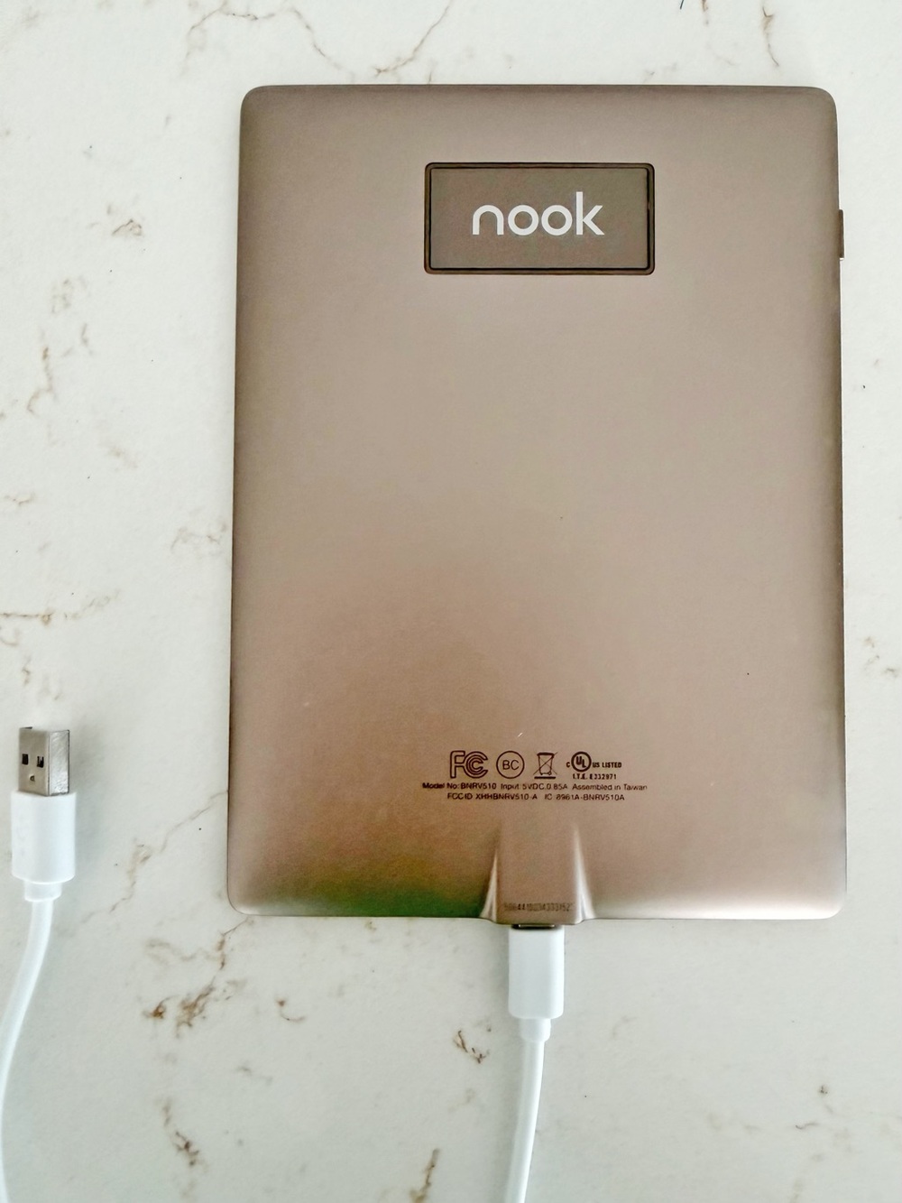 Nook Glow Light Plus with charger